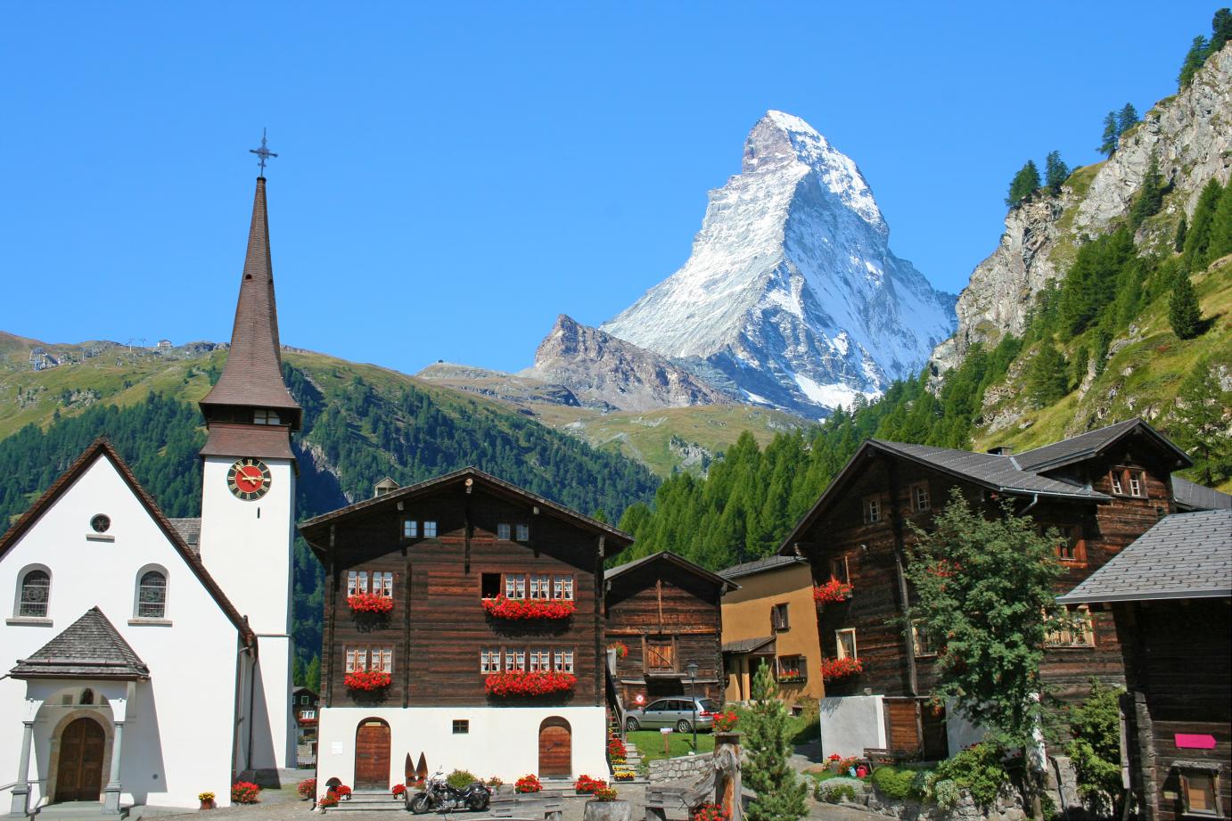 Zermatt, l'emblème suisse nichée au pied de sa montagne mythique (Suisse)